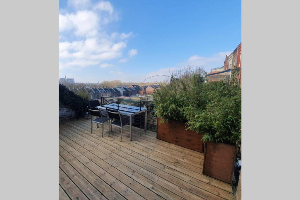 Maison Famille-Confort-Terrasse Jardin-Vue Cathedrale อาเมียงส์ ภายนอก รูปภาพ